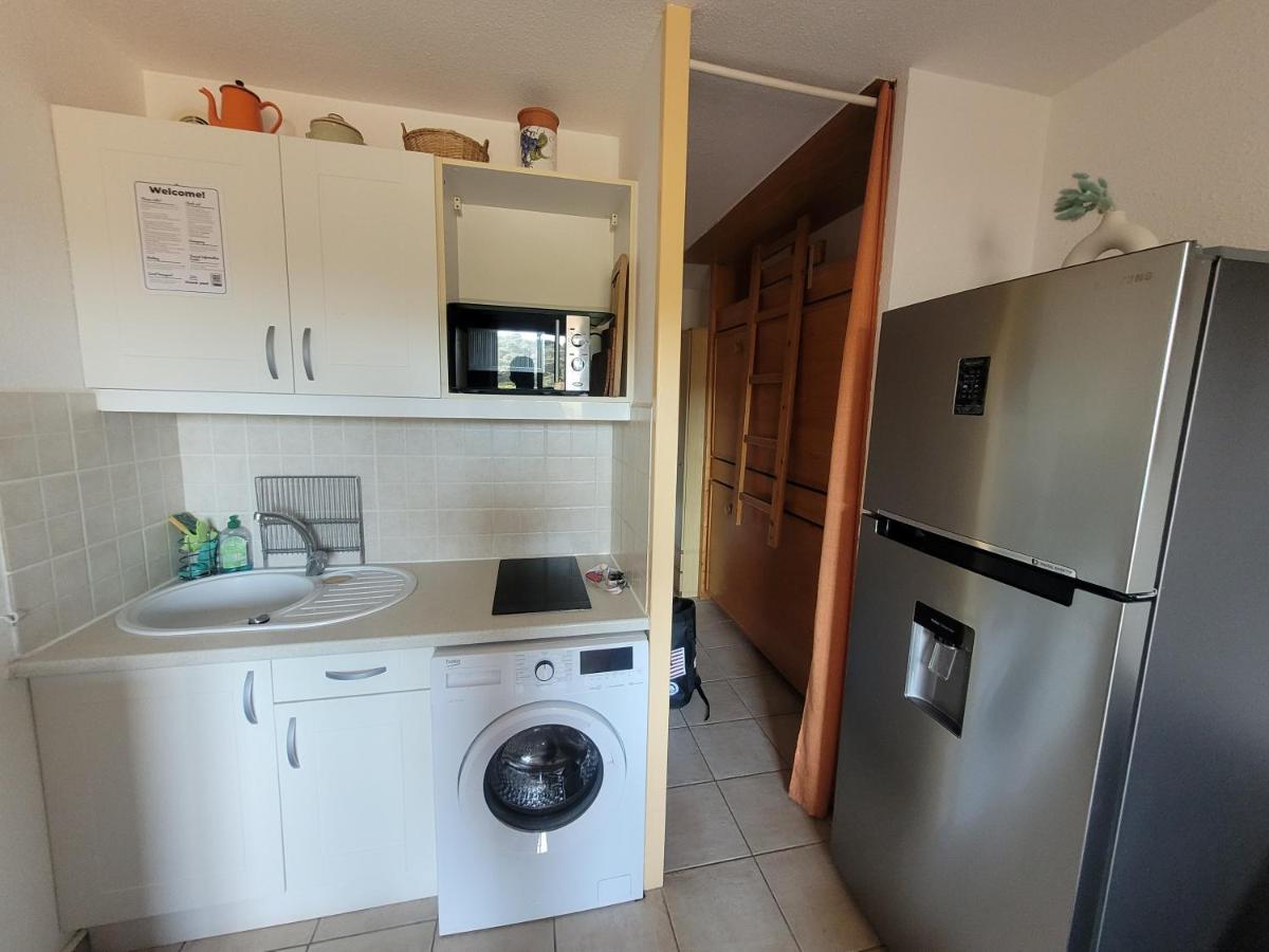 Appartement Paisible Avec Vue Panoramique Mer Et Acces Direct Plage Борм-ле-Мимоза Экстерьер фото